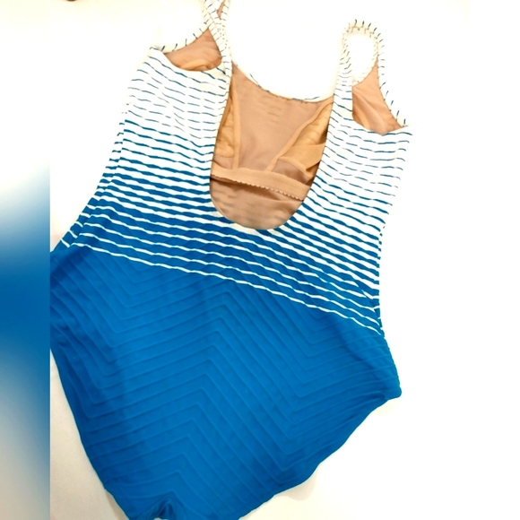 Gottex One Piece Striped Swim Suit Built-in Bra Size 14 - Picture 8 of 9